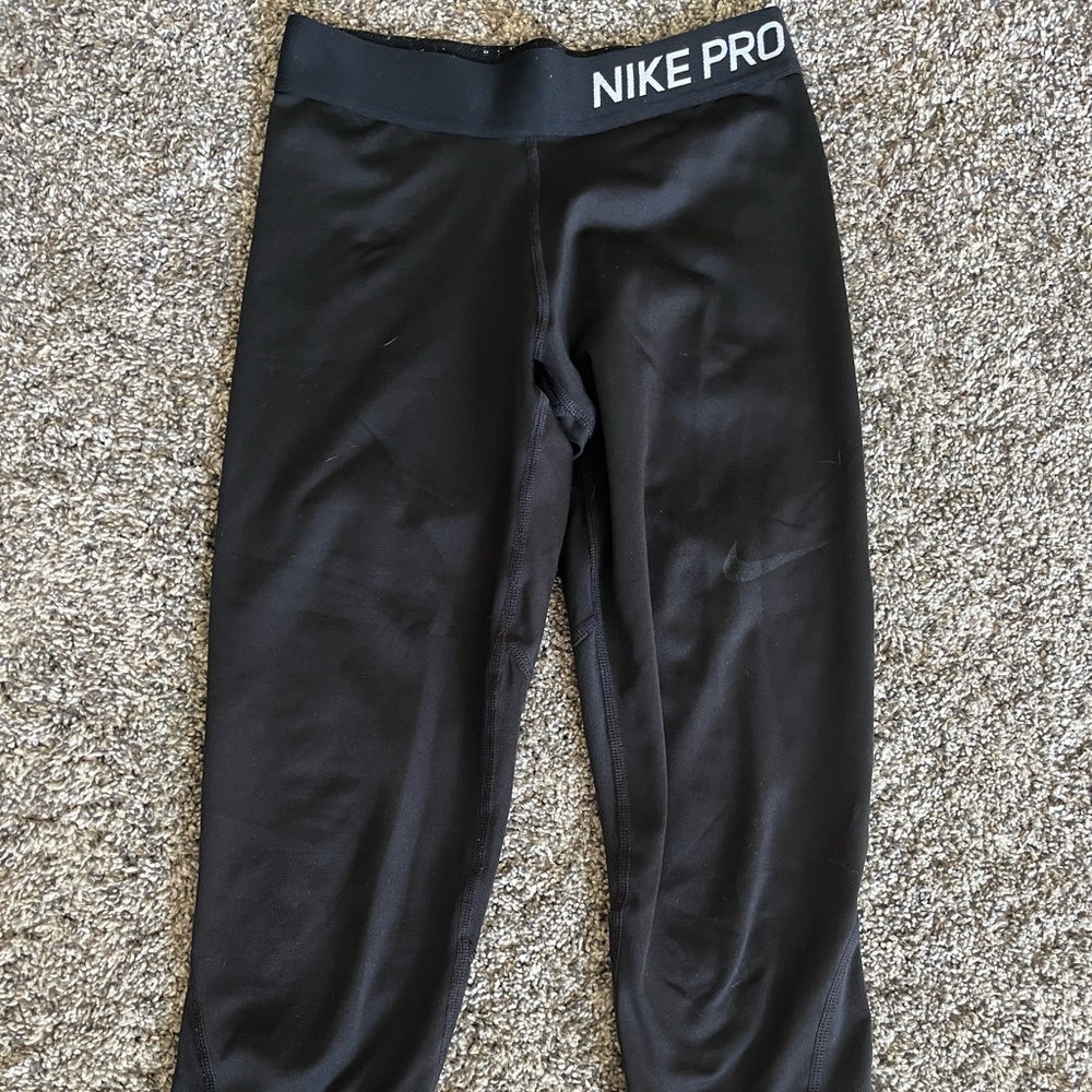 Nike capris
